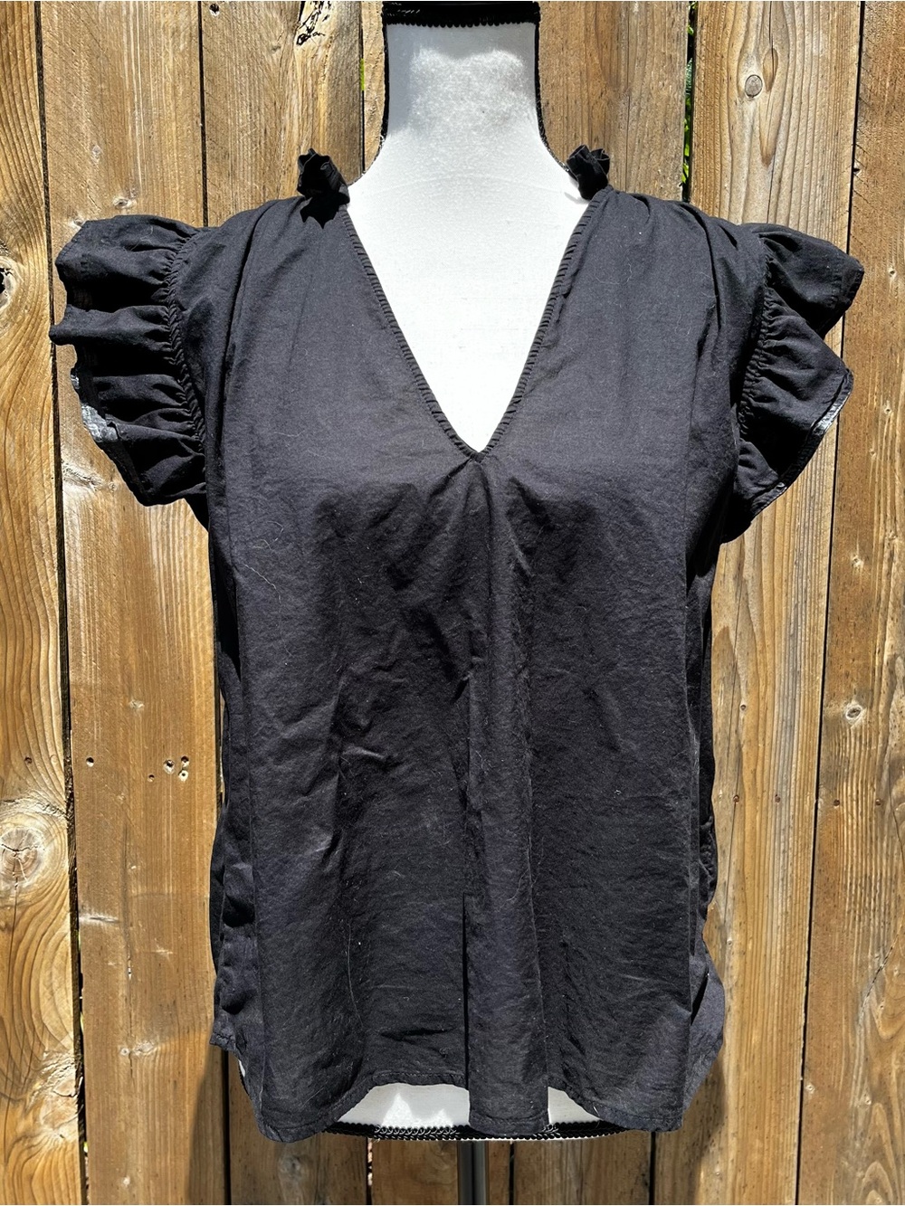 H&M 100% Cotton Black V-Neck Ruffle Sleeve Women's Top Accepting Offers!